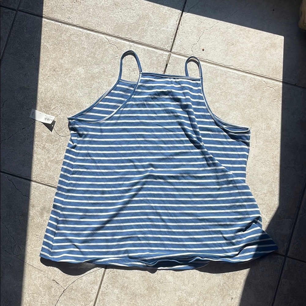Old Navy Blue Asymmetrical Sleeveless Tank Top - Picture 4 of 4